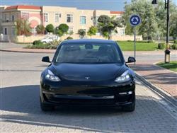 تسلا موديل 3